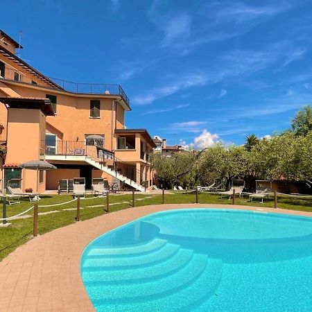 Albergo Vittoria Тосколано-Мадерно Экстерьер фото