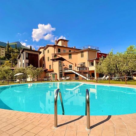 Albergo Vittoria Тосколано-Мадерно Экстерьер фото