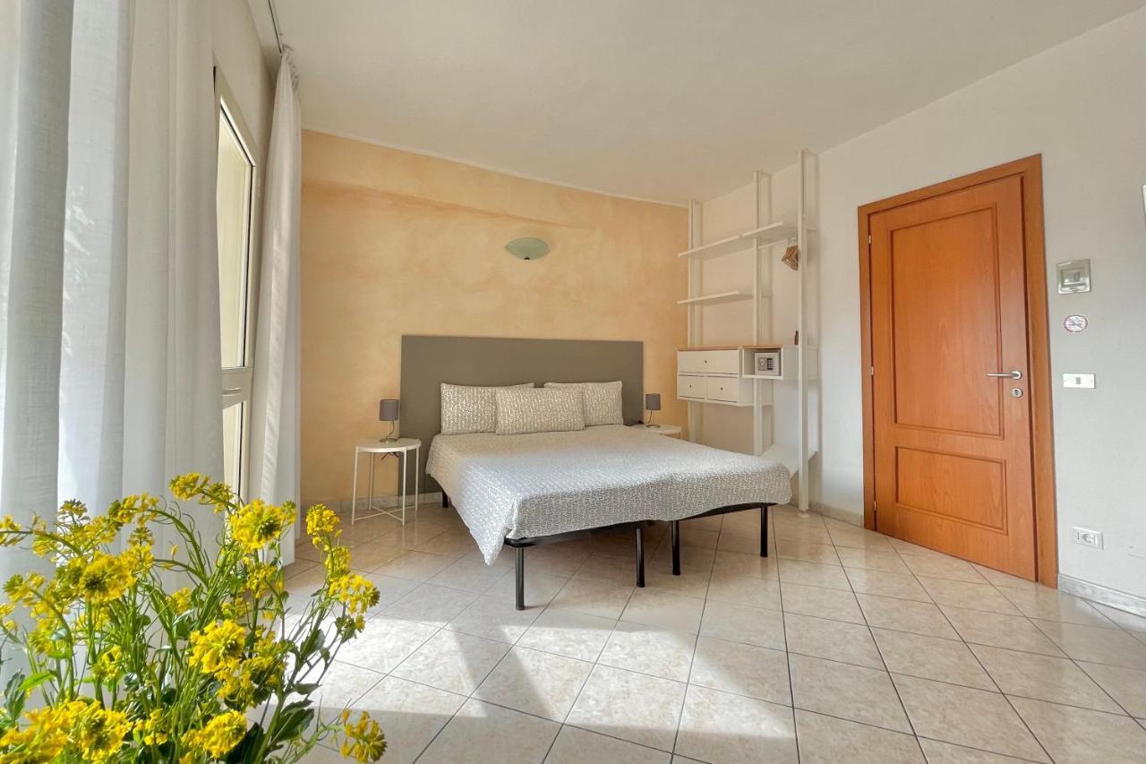 Albergo Vittoria Тосколано-Мадерно Экстерьер фото